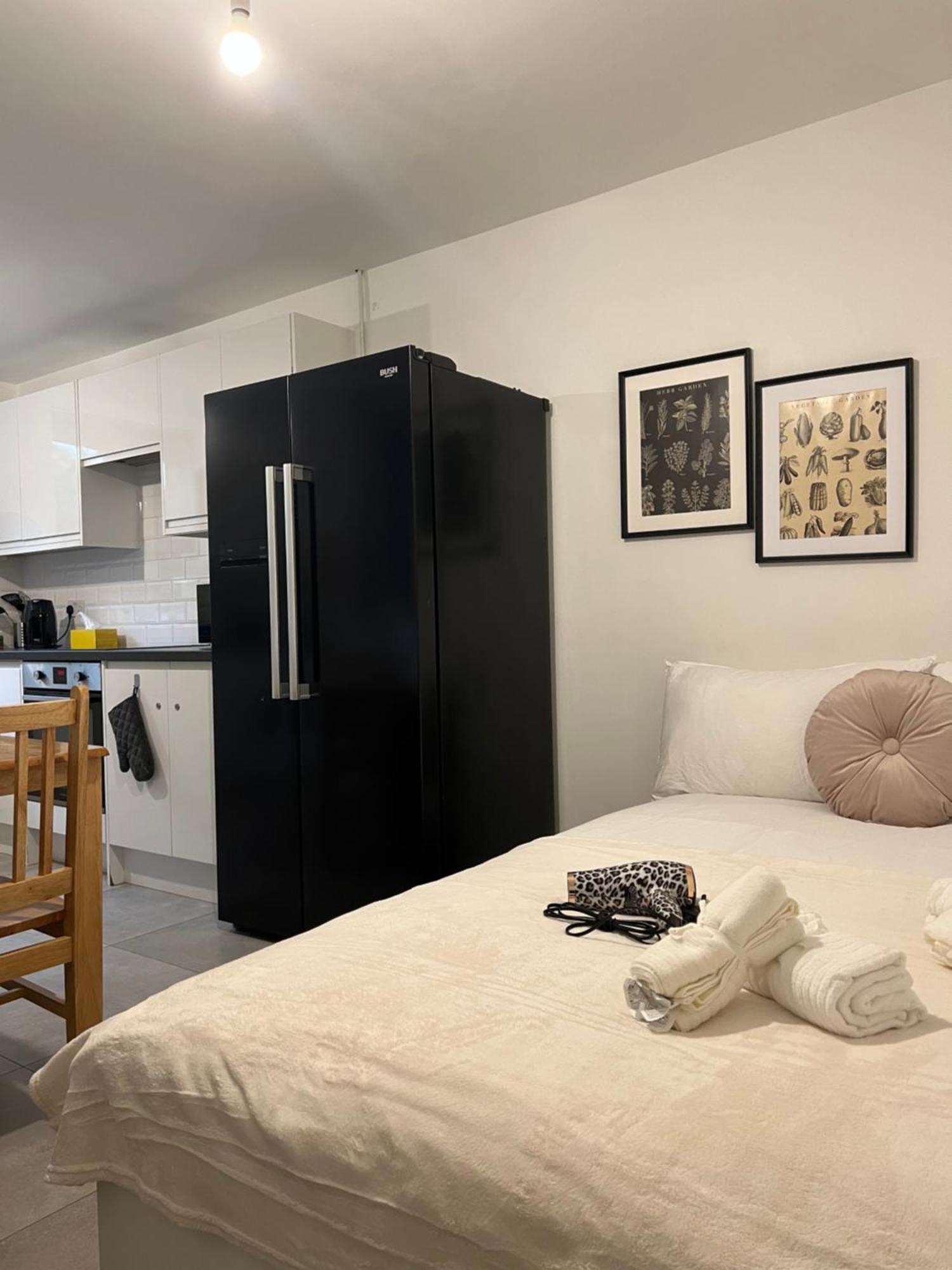 Lovely Double Rooms In Euston & Square In Central Londra Dış mekan fotoğraf